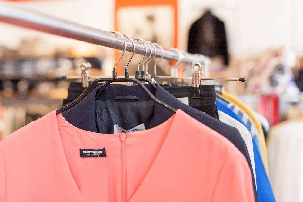 25x Jackenbügel Bodyform L (Sparpackung)