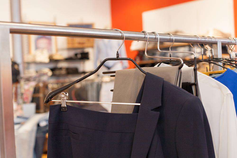 Kleiderbügel mit Klammernsteg Bodyform LK - MAWA Kleiderbügel Webshop